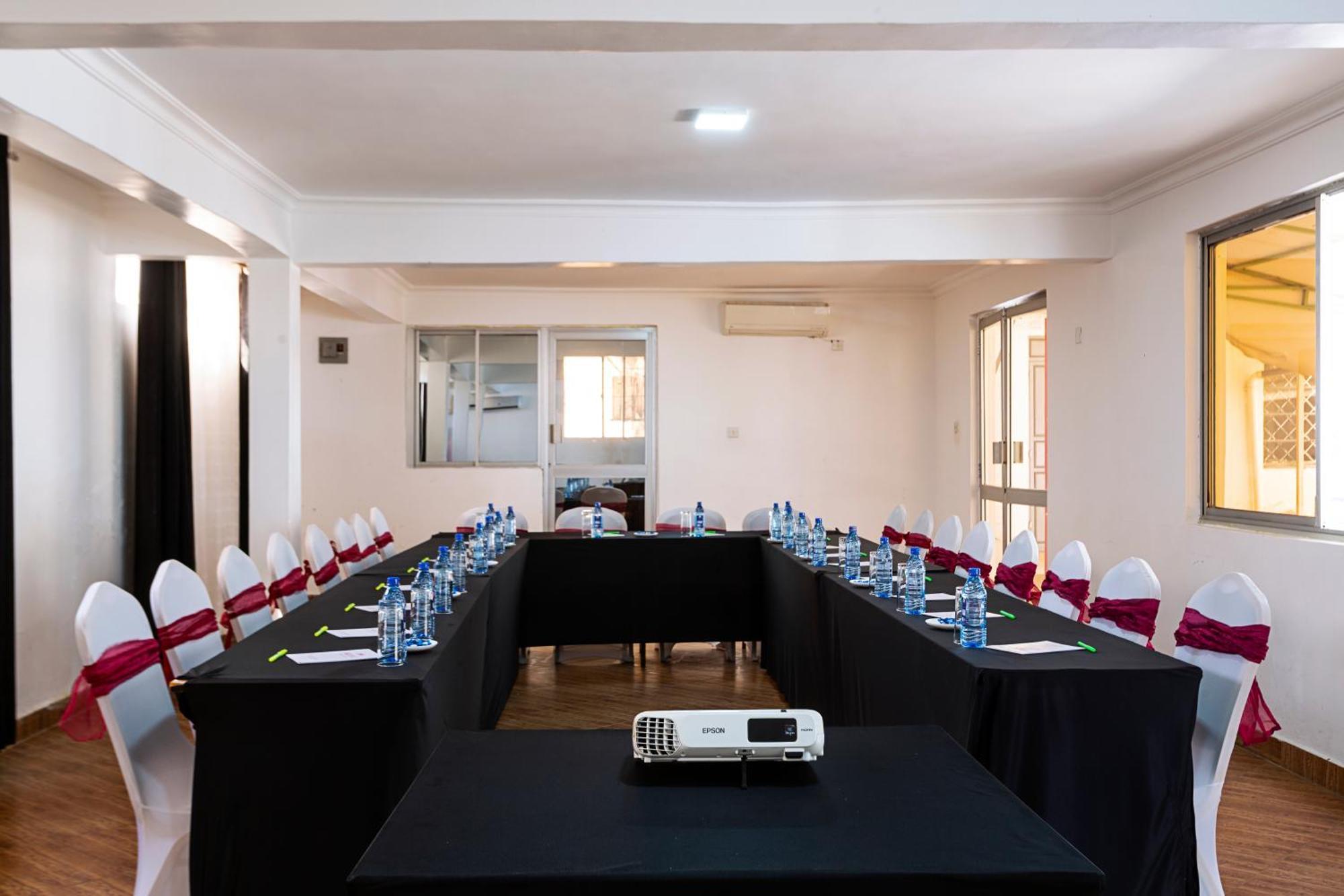קיסומו Melvic Hotel מראה חיצוני תמונה